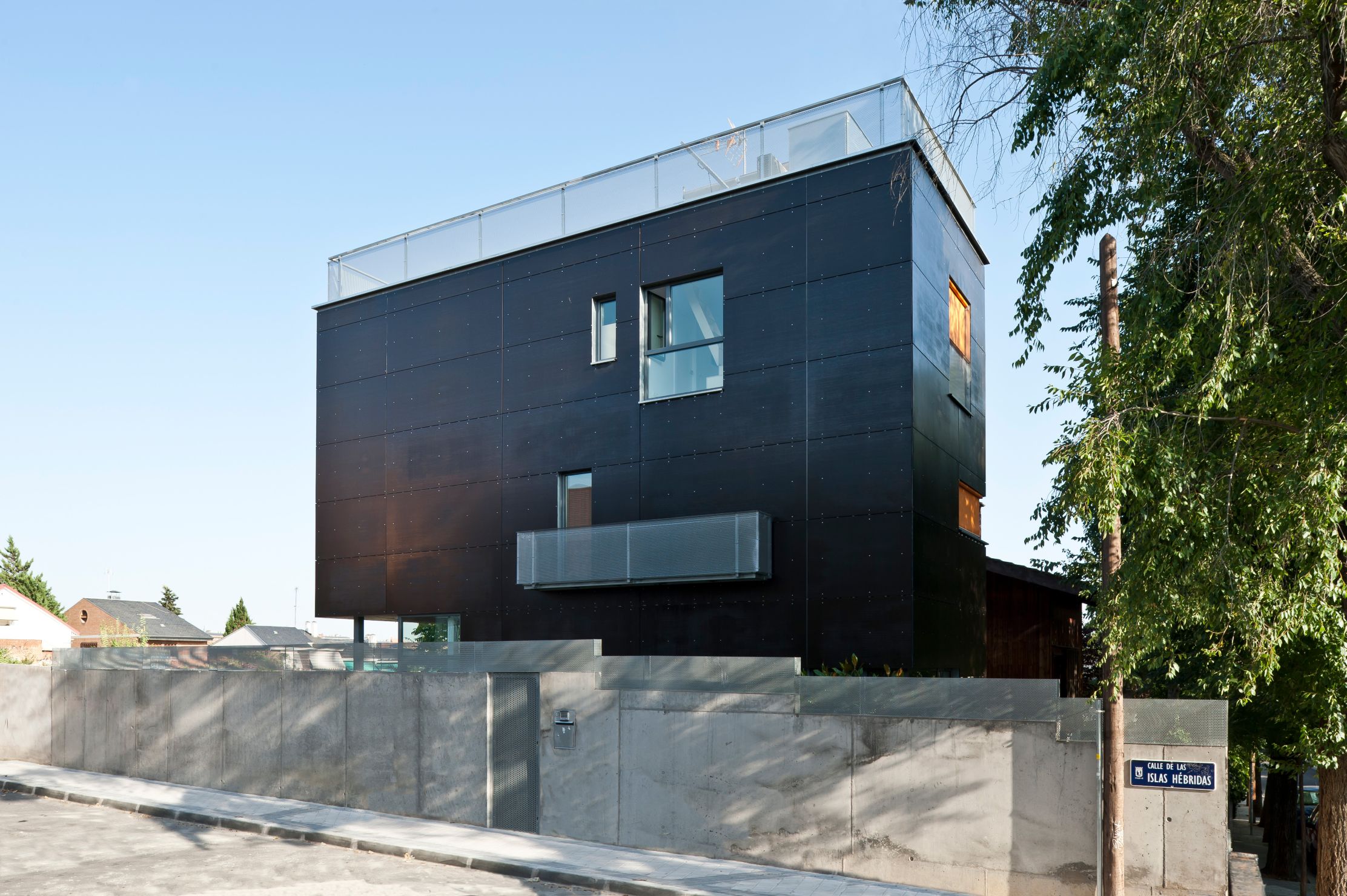 BIKINI32 &middot; Vivienda y estudio &middot; Hollegha arquitectos
